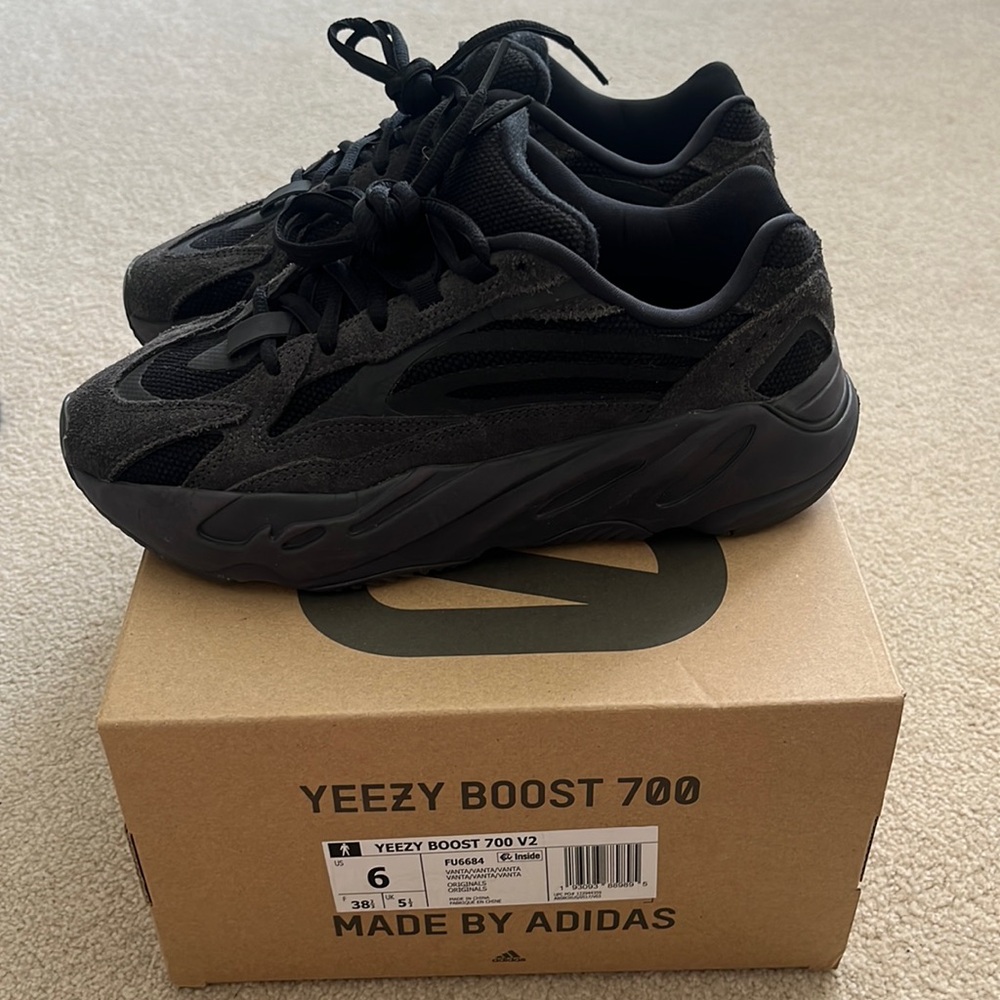 Yeezy boost 700 Vanta
